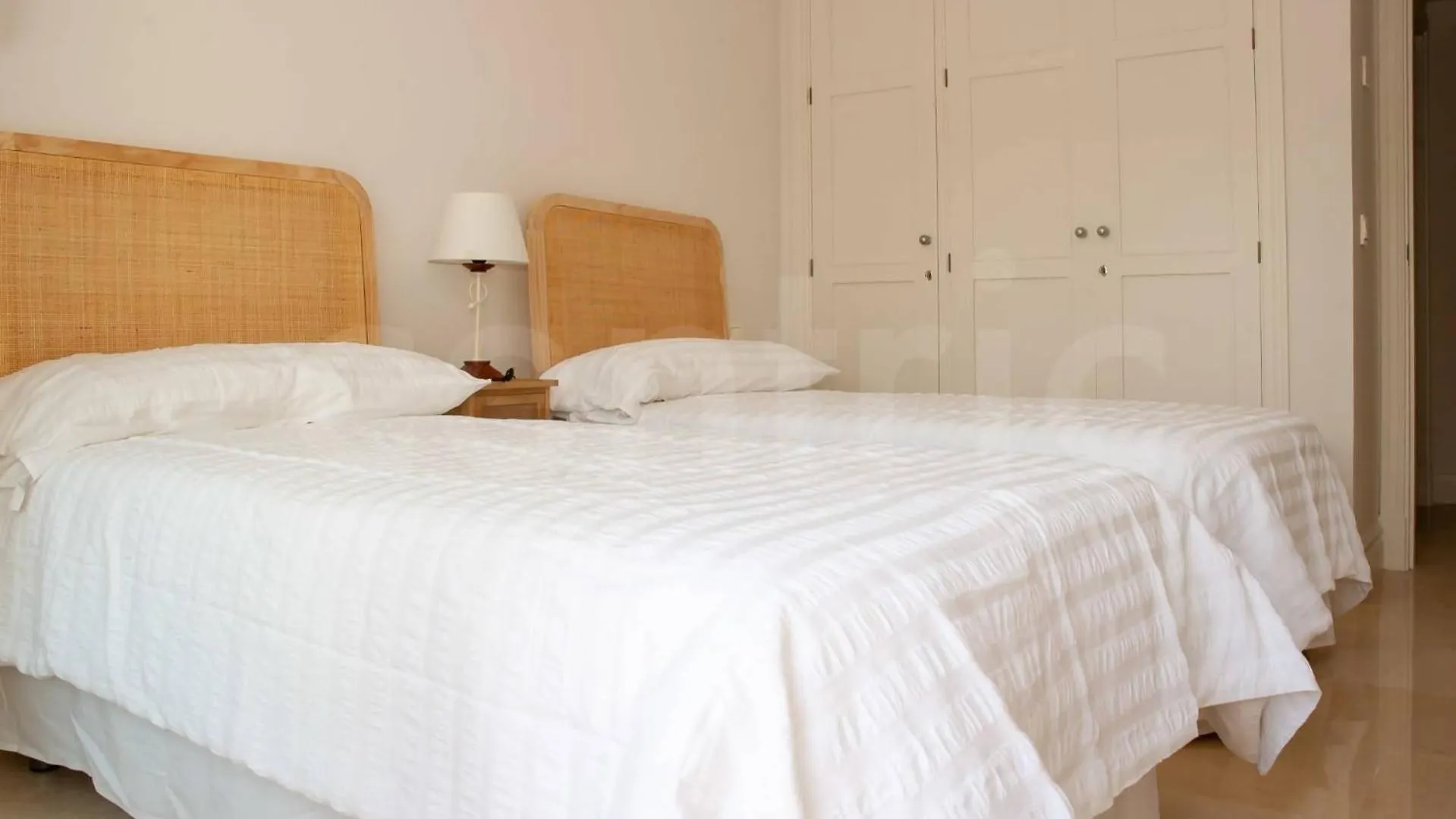 Duplex Junto Al Mar En Marbella Apartment