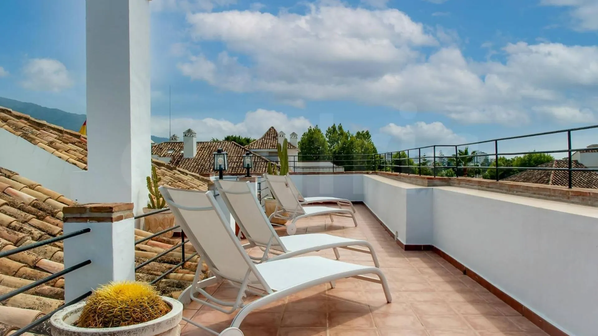 Duplex Junto Al Mar En Marbella Apartment